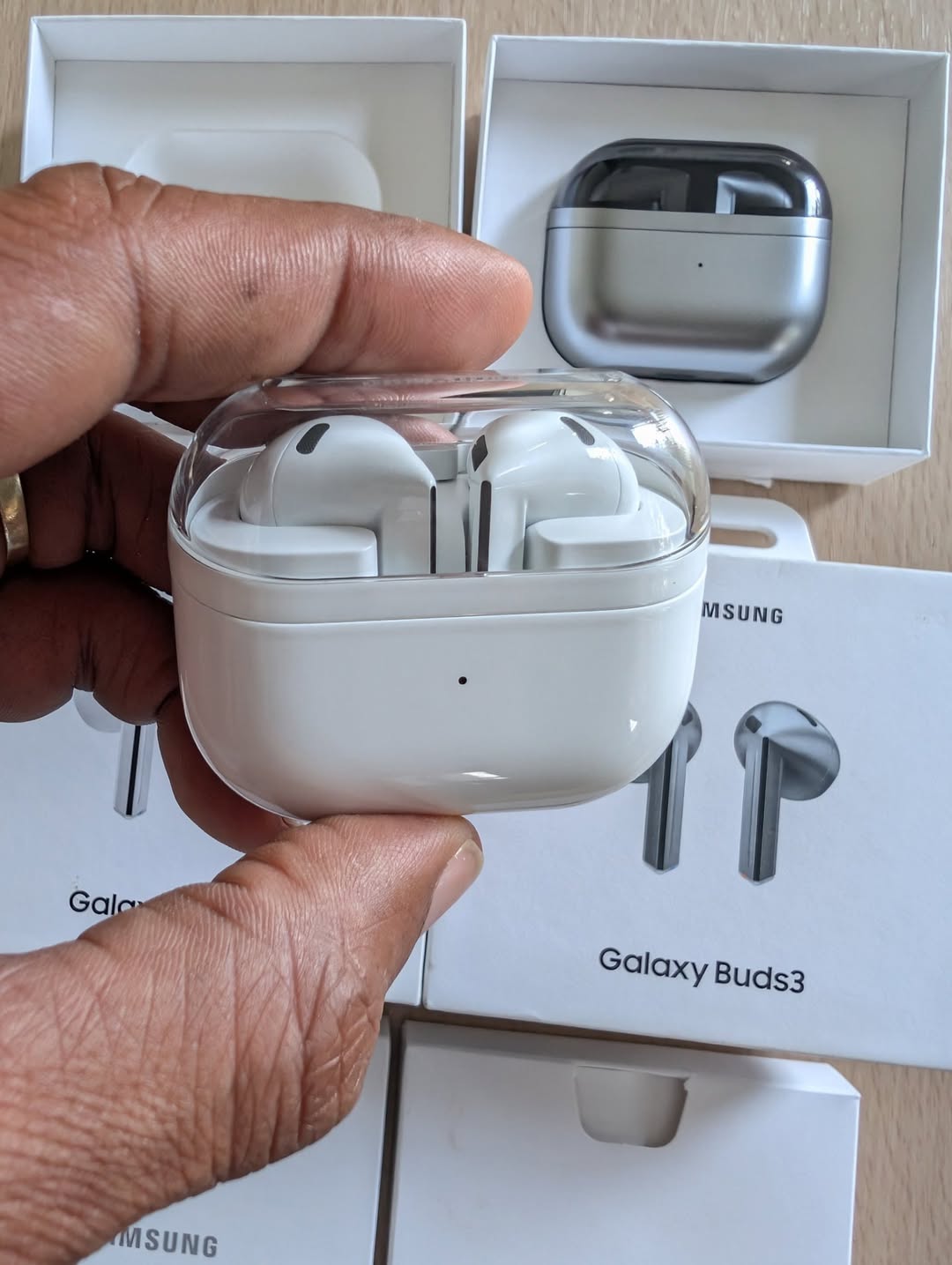 Samsung Galaxy Buds3 R530 Wireless Charging Earbuds